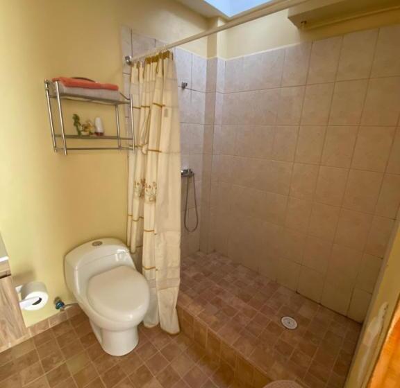 Четырехместный Номер Стандарт Вид на Сад, Hostal Don Felix