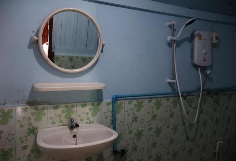 غرفة قياسية ثلاثية, Say Lom Guesthouse