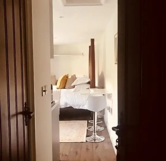 Standard-huone, The Old Post Office Studio Apartment In A Beautiful Cotswold Village