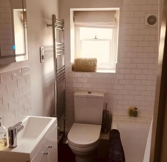 غرفة قياسية, The Old Post Office Studio Apartment In A Beautiful Cotswold Village