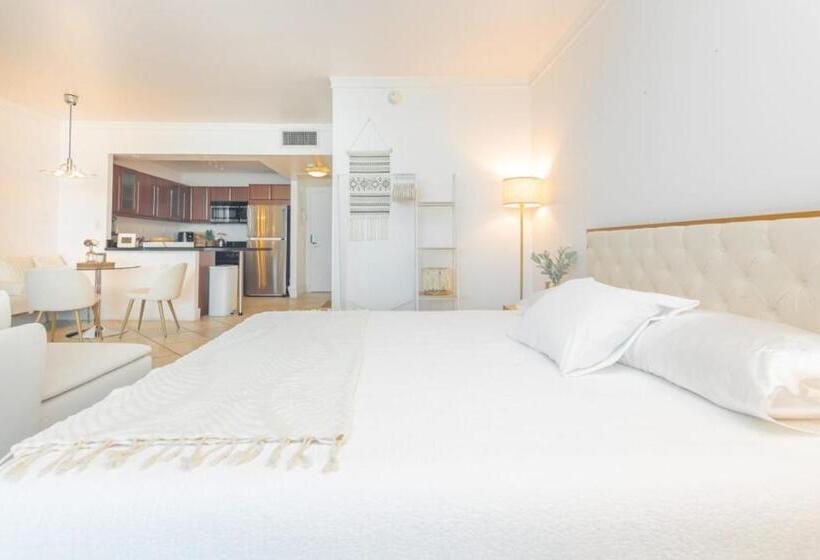 דירה בת חדר שינה 1 עם מרפסת, Stunning Studio With Balcony In South Beach