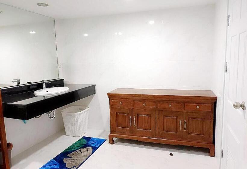 דירת חדר נוף לים, Vip Condochain Rayong