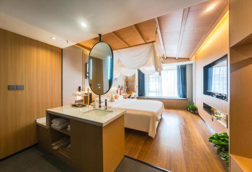 דירת חדר דלוקס, At Night Hotel Chengdu