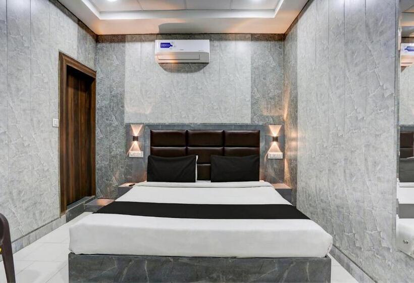 اتاق کلاسیک سه تخته, Collection O Hotel Always Welcome