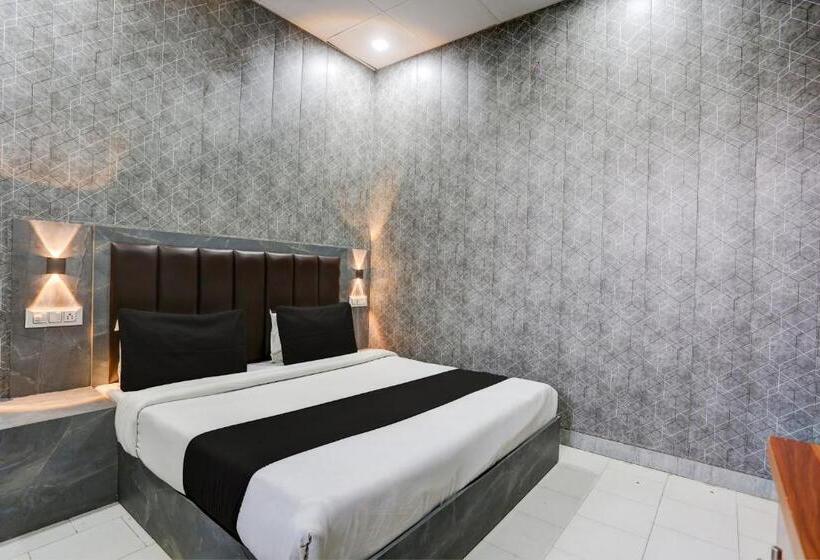 اتاق کلاسیک سه تخته, Collection O Hotel Always Welcome