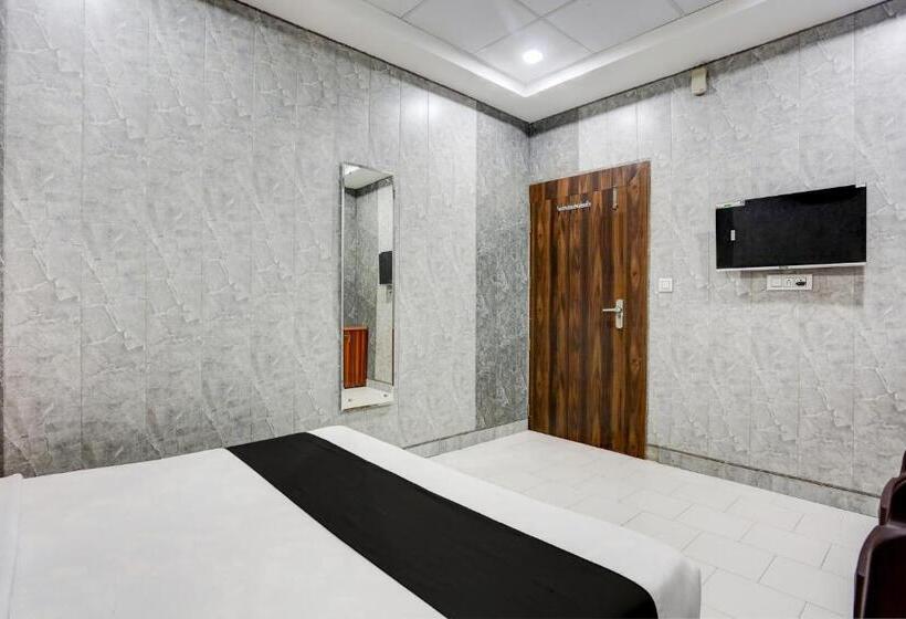 اتاق کلاسیک سه تخته, Collection O Hotel Always Welcome