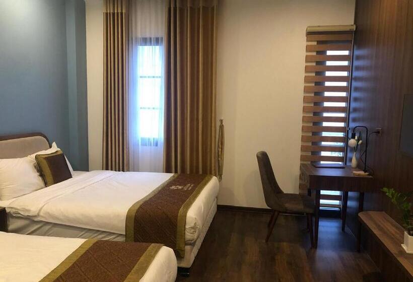 اتاق پریمیوم چهارنفره, Lantana