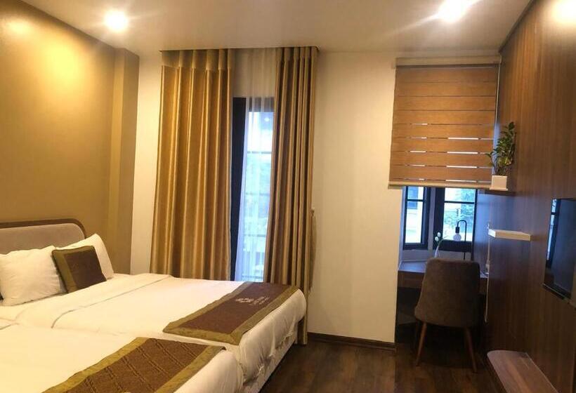 اتاق پریمیوم چهارنفره, Lantana