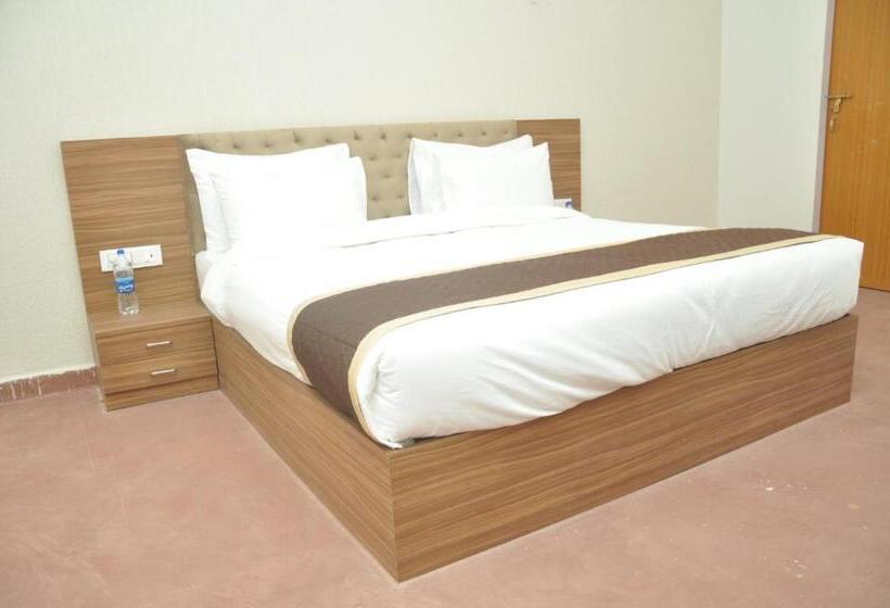 Quarto Estandar com Sacada, The Vanashv