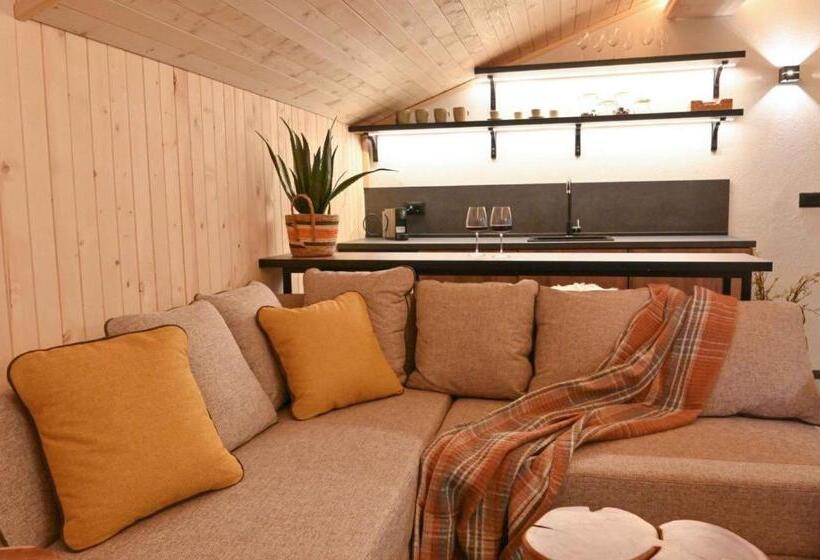 Апартаменты 1 Спальня с Видом, Marand Boutique Apartments