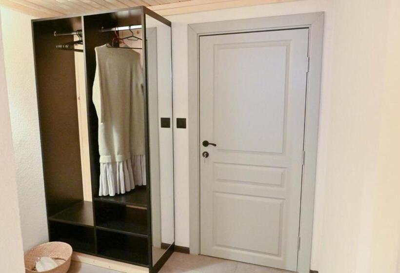 マウンテンビュースイート, Marand Boutique Apartments