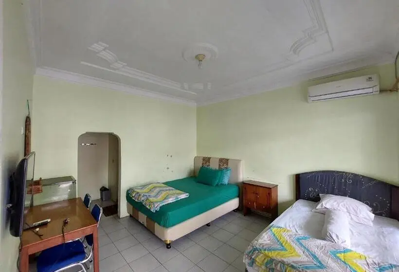 スタンダードトリプルルーム, Grand Syariah Guest House Humanitas