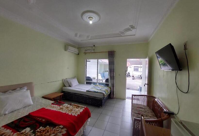 스탠다드 트리플 룸, Grand Syariah Guest House Humanitas