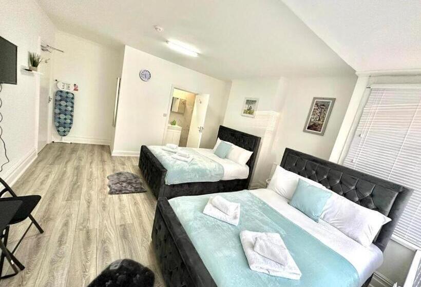 غرفة قياسية, Harrow Stays Ha1