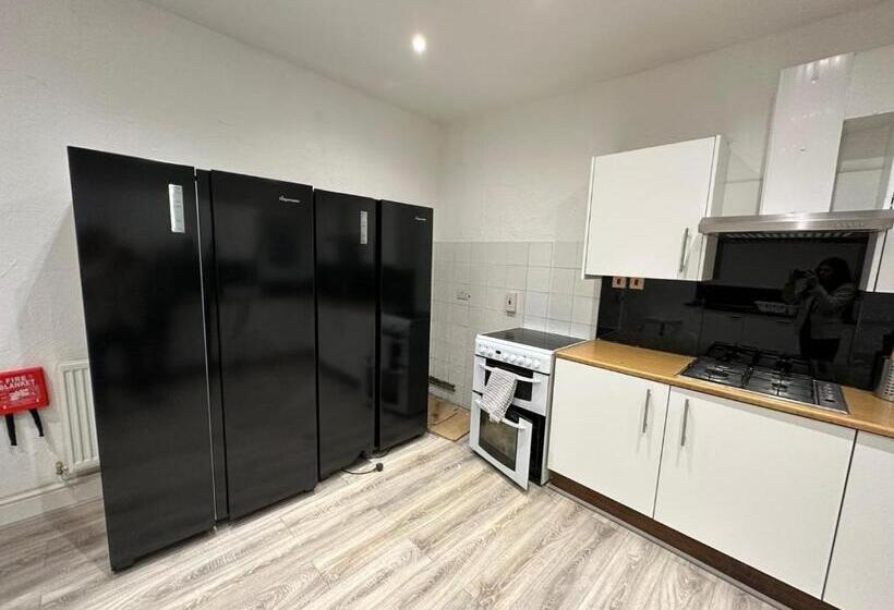 اتاق استاندارد, Harrow Stays Ha1