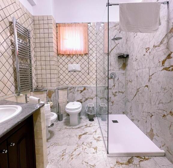 اتاق خانوادگی, Oasi D Oltremare