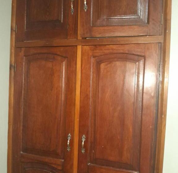 اتاق استاندارد, Primerose Hotel Mubende