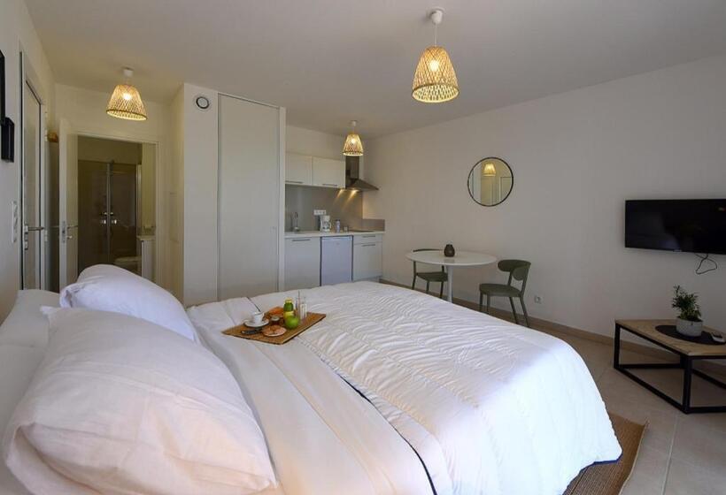 带海景的标准工作室, Residence Marina Di Bravone