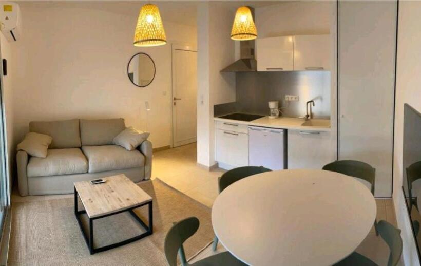 Апартаменты 1 Спальня с Террасой, Residence Marina Di Bravone