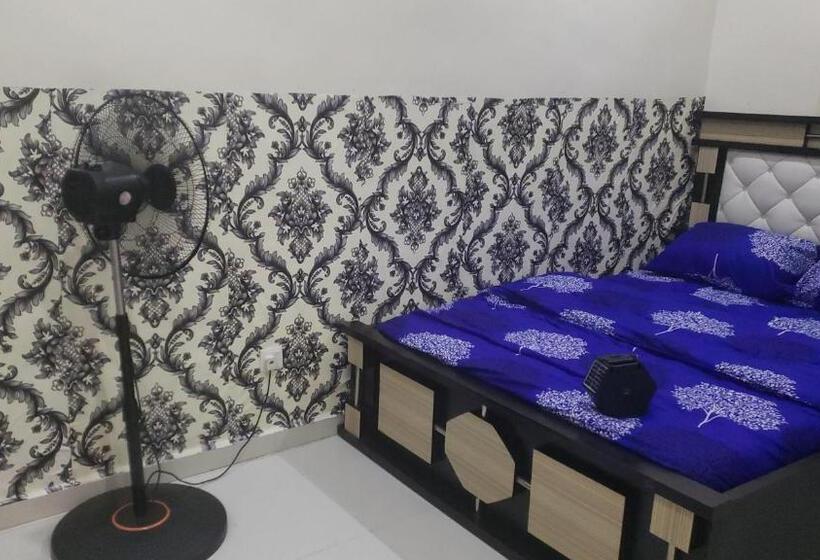 اتاق استاندارد, De Spring Restaurant