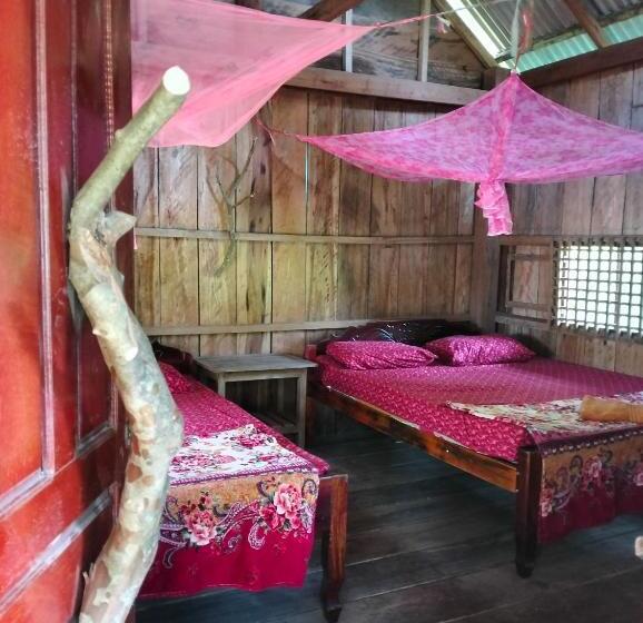 Семейное Бунгало, Fat Rabbit Beach Resort