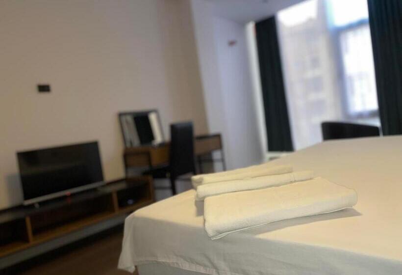 اتاق لوکس, Hass Boutique