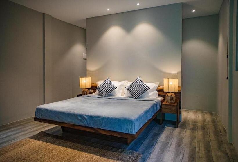 اتاق خانوادگی, Kajali Siargao