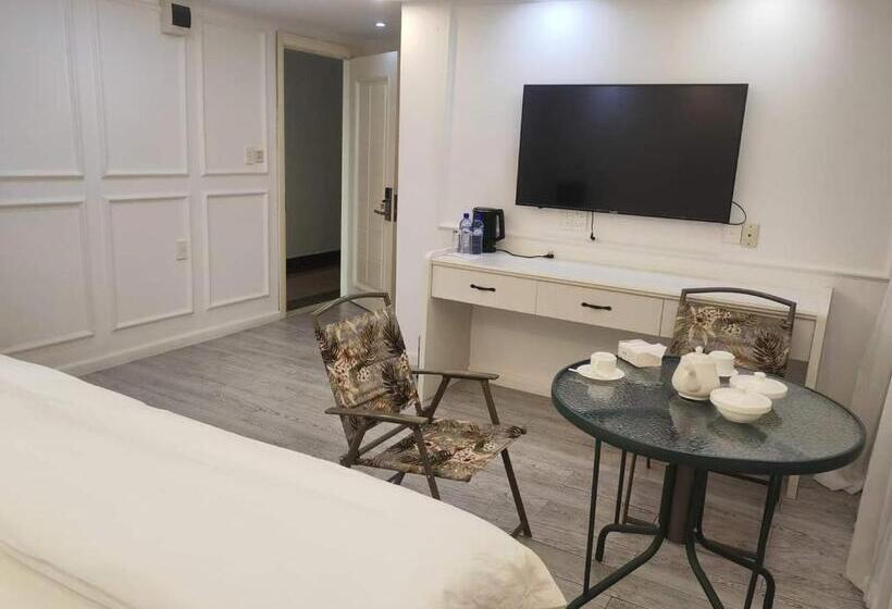 اتاق استاندارد, Lata