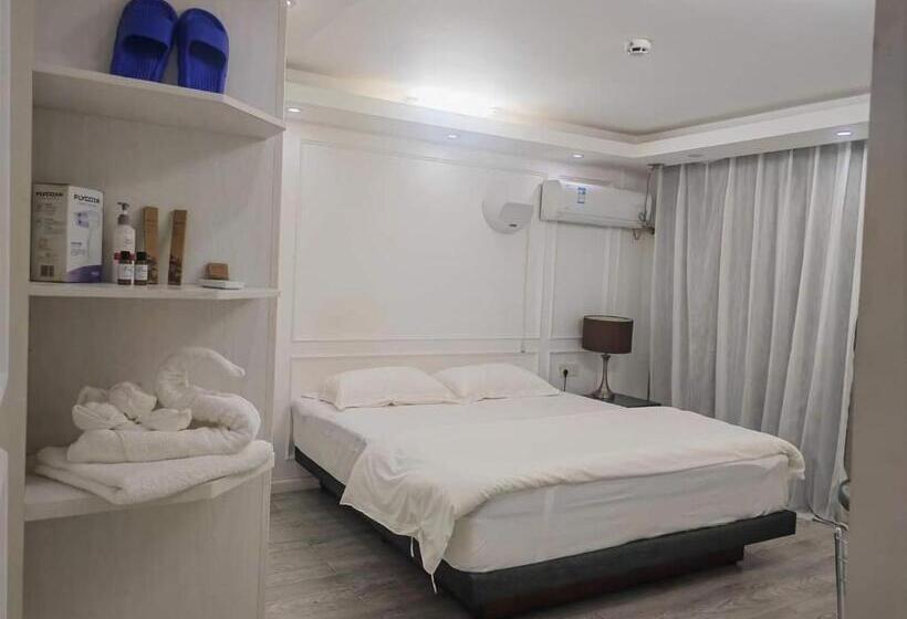 اتاق استاندارد, Lata