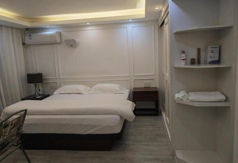 اتاق استاندارد, Lata