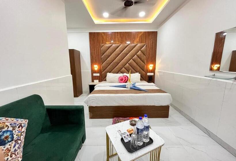 디럭스 룸, Small Daddy Plus