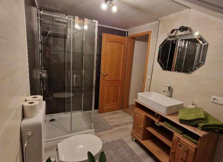 标准间, Bei Conny Und Bernd