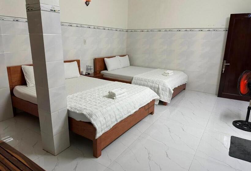 اتاق استاندارد چهار تخته, Sân Vườn Hotel Khánh Hòa
