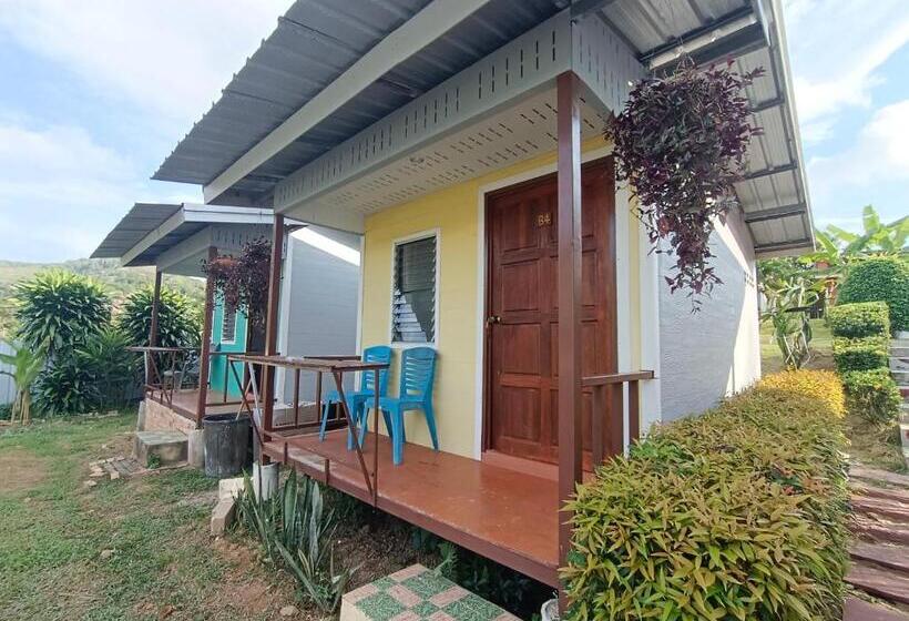 Standard Bungalow, อัญมัน ลันตา Anyaman Lanta