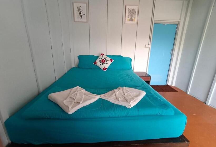 Standard Bungalow, อัญมัน ลันตา Anyaman Lanta