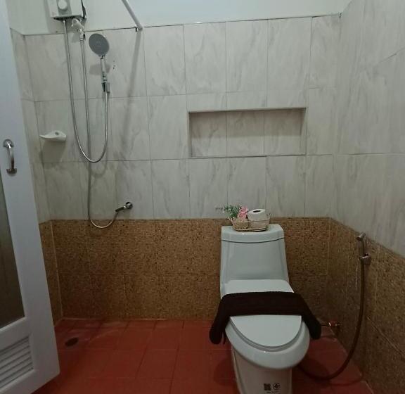 Kertre Néző Standard Szoba, อัญมัน ลันตา Anyaman Lanta