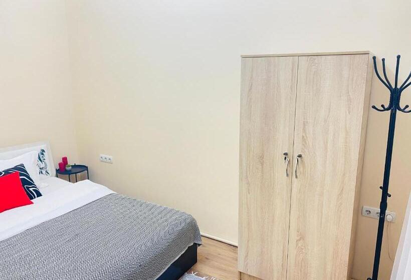 اتاق عادی, Like Home Rooms