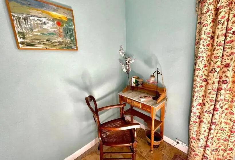 キングサイズベッドのスタンダードルーム, Maison Consulaire Chambre D Hote De Charme