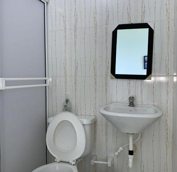 חדר סטנדרט לארבעה, Cabaña Manzuren