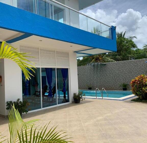 סוויטה משפחתית, Cabaña Manzuren