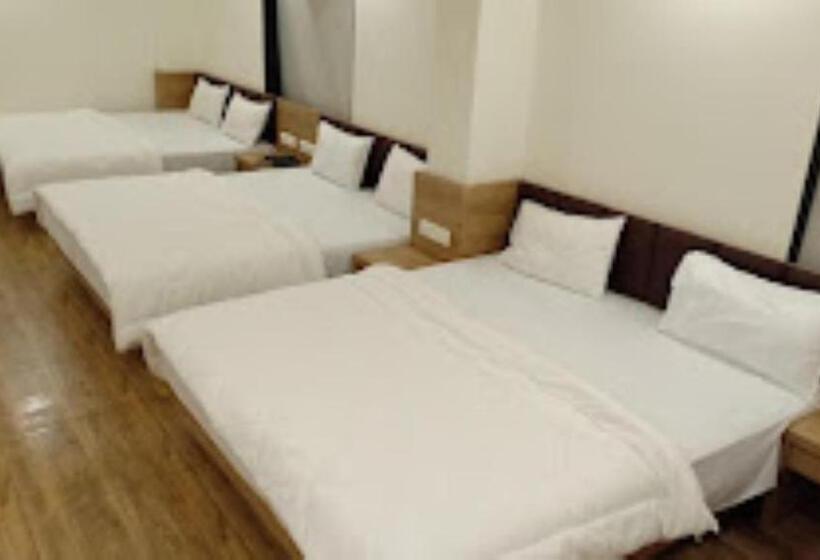 标准三人间, Kutchi Palace, Dwarka