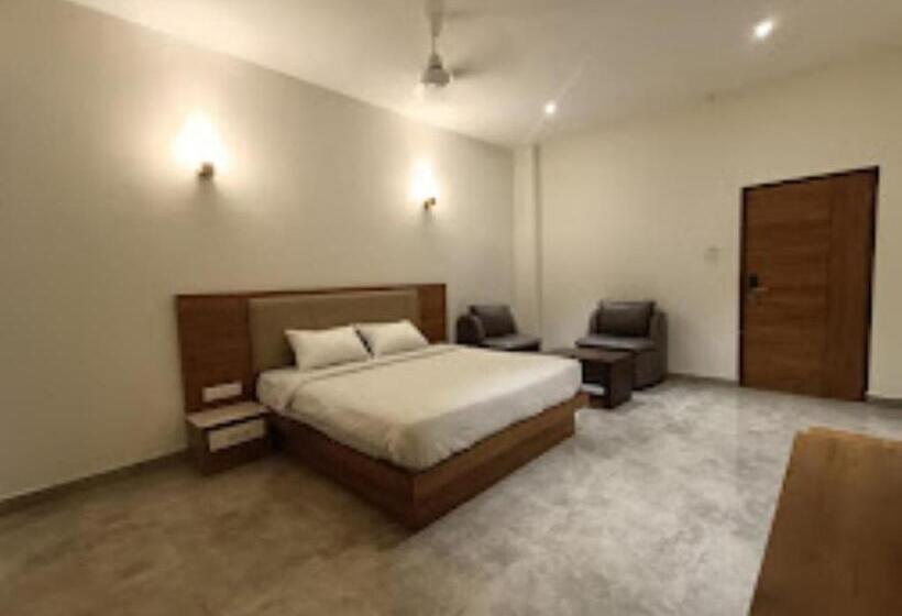 Трехместный Номер Deluxe, Sri Murugan Residency, Coimbatore