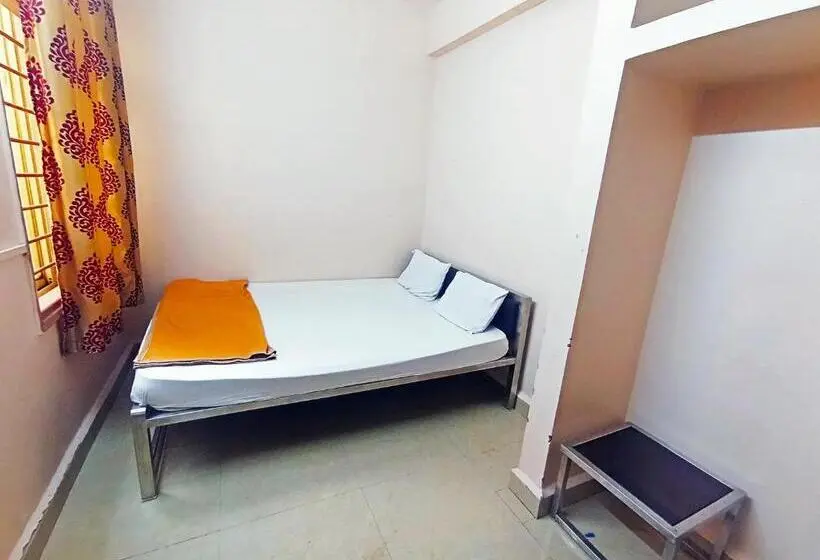 Economy Room, Jayalaxmi Comforts