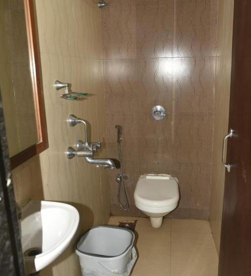 اتاق استاندارد, Triton   Near Us Embassy