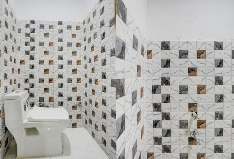 トリプルクラシックルーム, Oyo Kittu Hotel And Restaurant