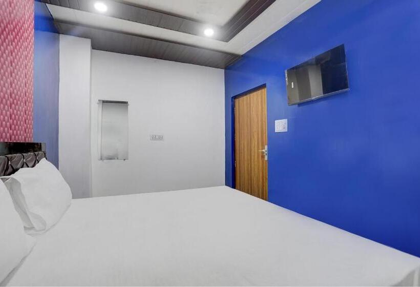 Трехместный Номер Классика, Oyo Kittu Hotel And Restaurant