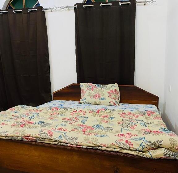 اتاق استاندارد با بالکن, Rafiki Apartment