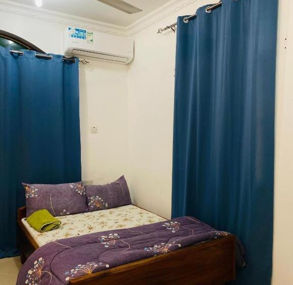 标准间带阳台, Rafiki Apartment