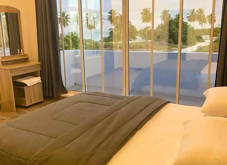 اتاق استاندارد با بالکن و چشم‌انداز دریا, Shitha Inn