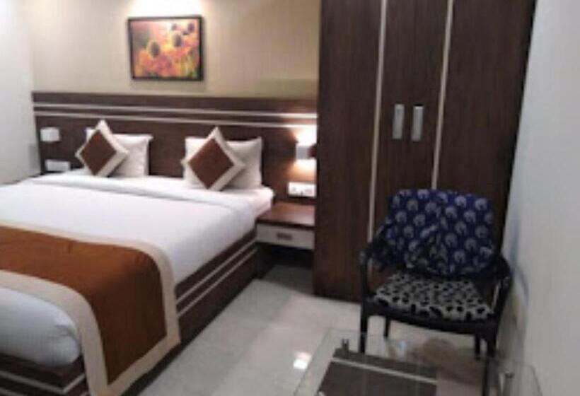 חדר סטנדרט עם מיטת קינג, The Suncity Hotels In Bhubaneswar Odisha